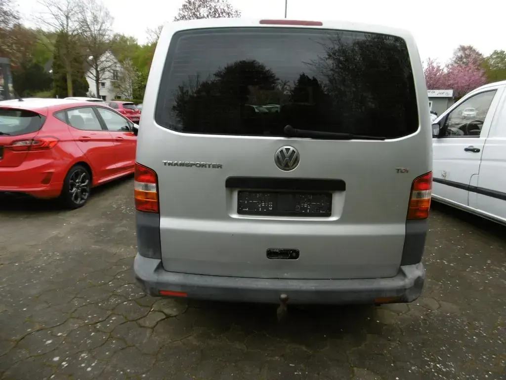 Gebraucht VW T5 131 PS (96 kW) 2005 Silber Van