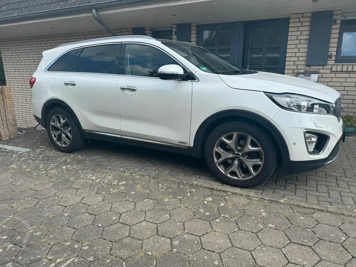 Gebraucht Kia Sorento 200 PS (147 kW) 2016 Weiß SUV