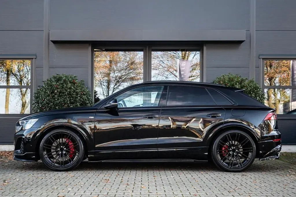 Gebraucht Audi Q8 Competition 489 PS (359 kW) 2026 Schwarz SUV