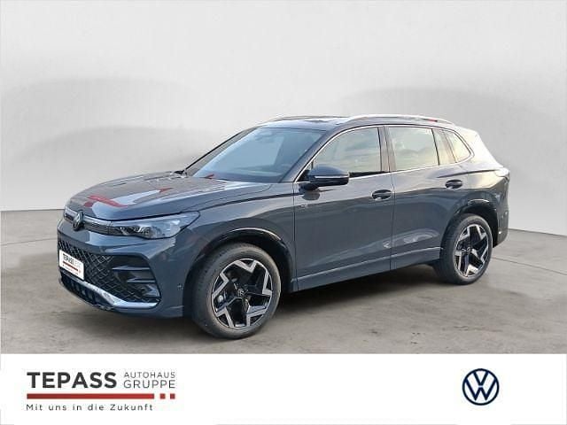 Neu VW Tiguan R-line 150 PS (110 kW) 2026 Grau SUV