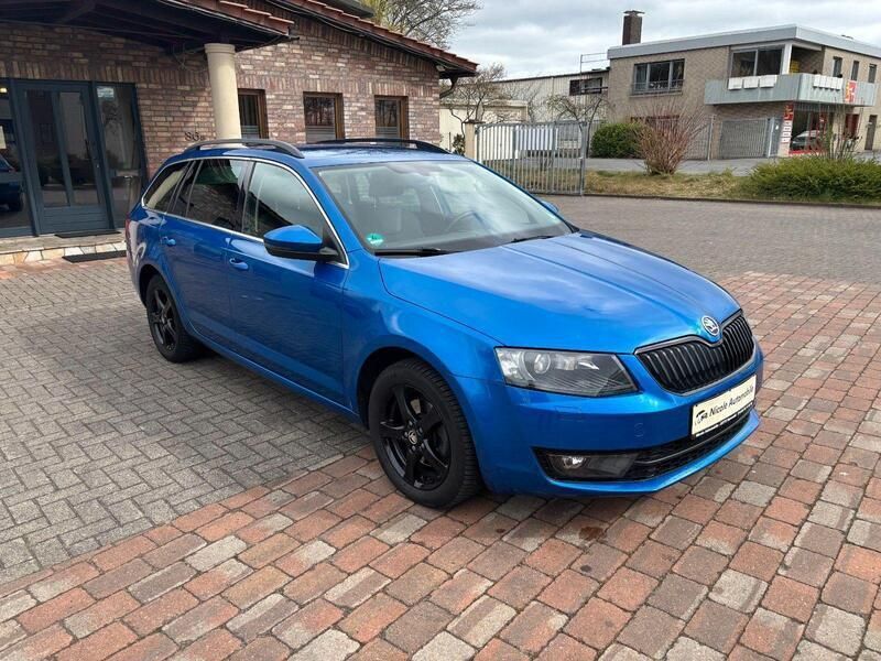 Blau Gebraucht 2014 Skoda Octavia Elegance Kombi | 5.550 € (Fairer Preis) - Bild 1/4