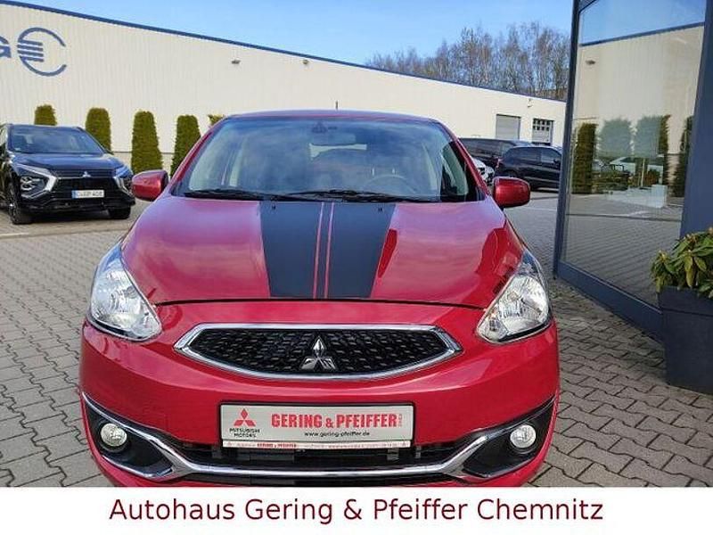 Gebraucht Mitsubishi Space Star Diamant Edition 80 PS (58 kW) 2017 Rot Kleinwagen