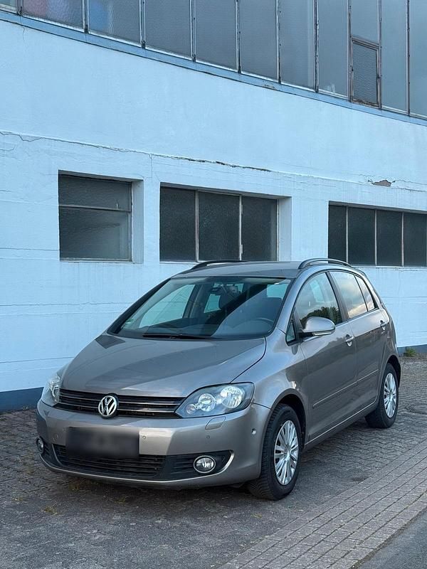 Gebraucht VW Golf VI 122 PS (89 kW) 2010 Kleinwagen