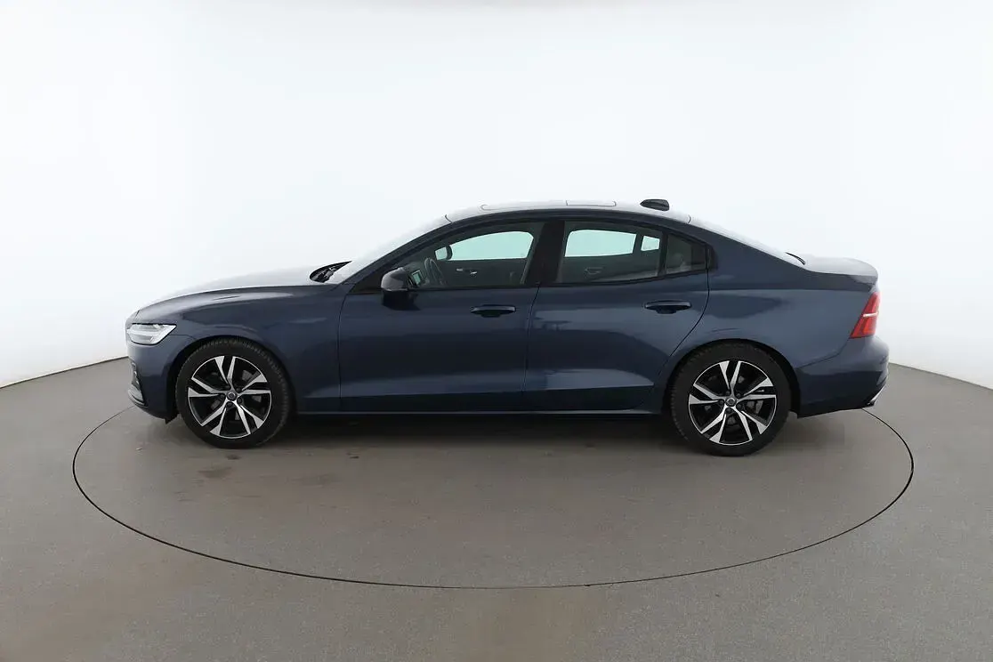 Gebraucht Volvo S60 R-Design 197 PS (144 kW) 2021 Blau Limousine