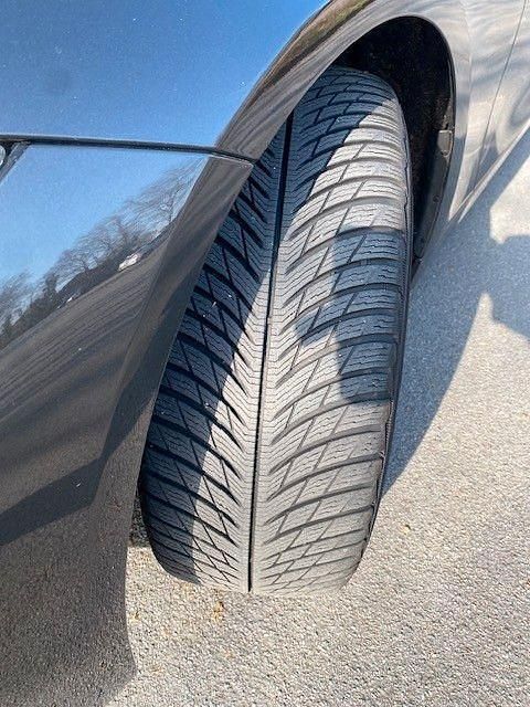 Gebraucht BMW 318 Advantage 150 PS (110 kW) 2017 Braun Kombi