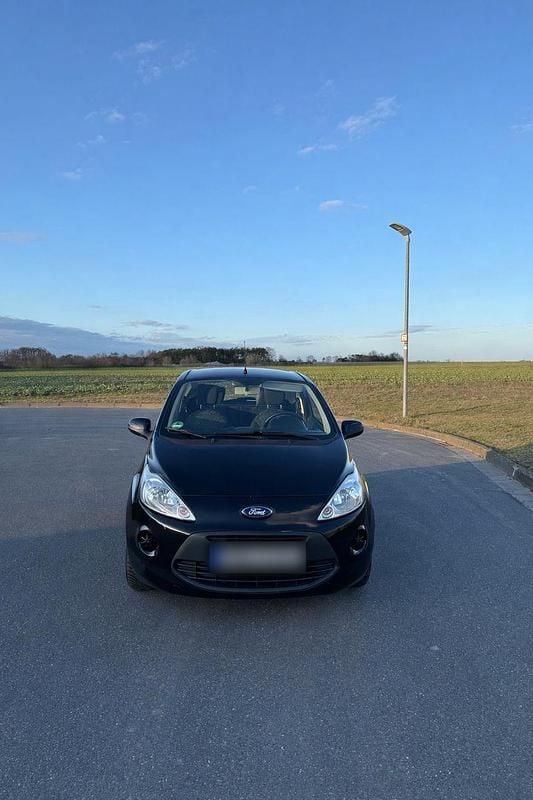 Gebraucht Ford Ka Champions Edition 69 PS (50 kW) 2013 Schwarz Kleinwagen