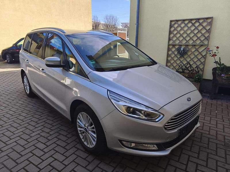 Gebraucht Ford Galaxy Titanium 160 PS (117 kW) 2017 Polarsilber metallic Van / Kleinbus