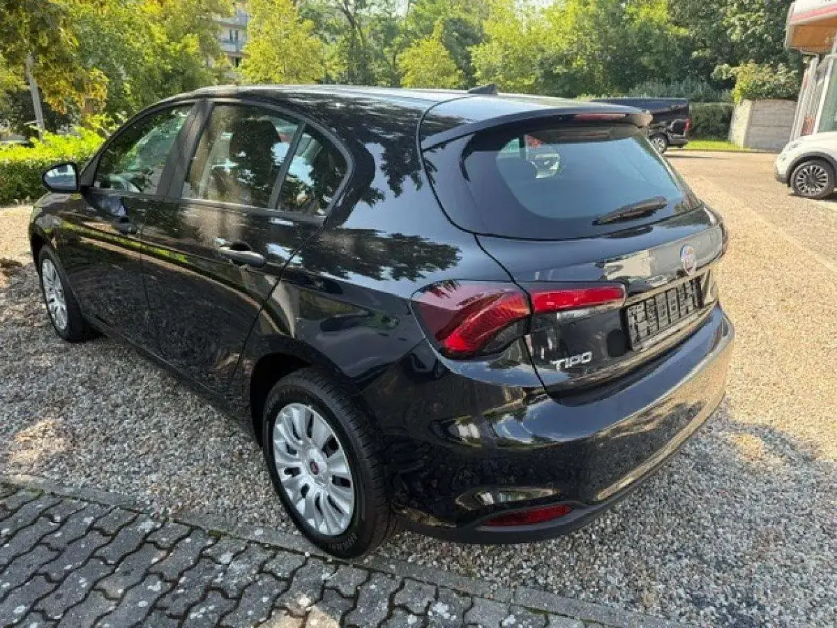 Gebraucht Fiat Tipo Life 131 PS (96 kW) 2024 Schwarz Limousine