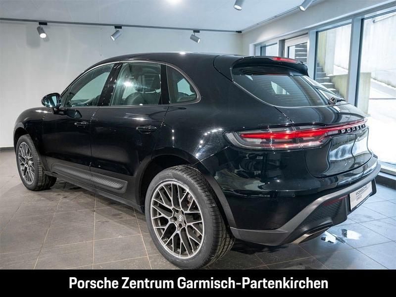 Używany Porsche Macan 265 KM (194 kW) 2023 Czarny SUV