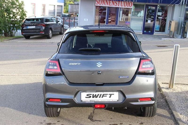 Neu Suzuki Swift Comfort+ 83 PS (61 kW) 2025 Mineral gray Kleinwagen
