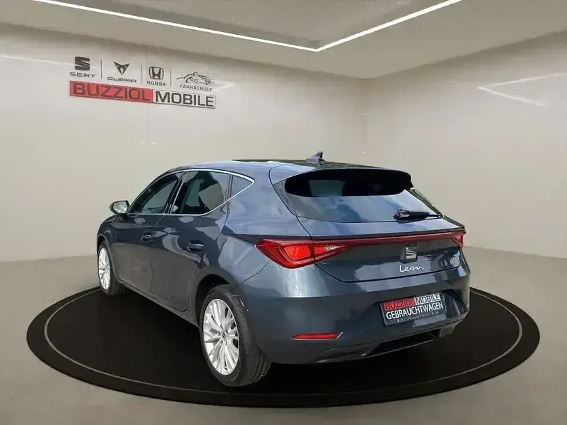Gebraucht Seat Leon XCELLENCE 150 PS (110 kW) 2021 Grau Limousine