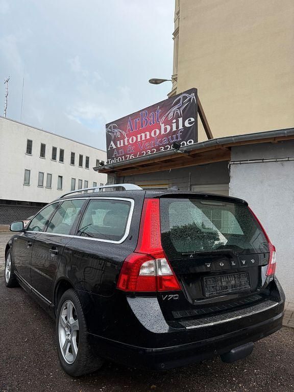 Schwarz Gebraucht 2010 Volvo V70 Kombi | 6.700 € (Guter Preis) - Bild 1/4