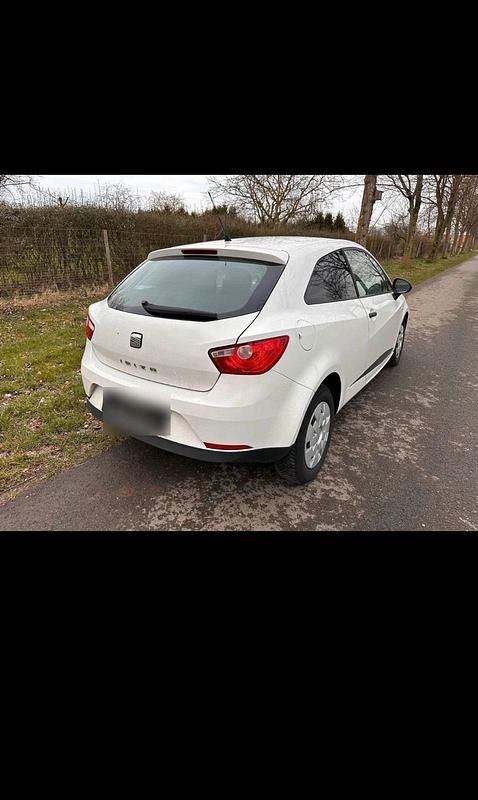 Weiß Gebraucht 2009 Seat Ibiza Kleinwagen | 2.999 € (Fairer Preis) - Bild 1/4