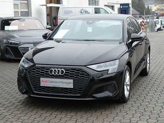Gebraucht Audi A3 110 PS (80 kW) 2023 Schwarz Limousine