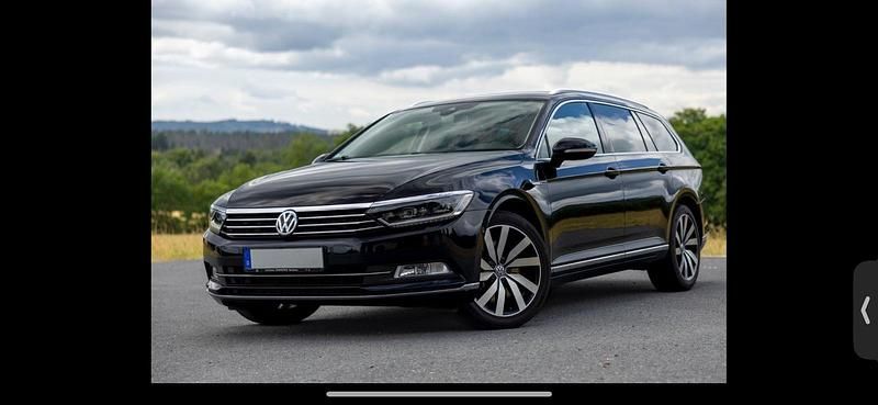 Schwarz Gebraucht 2015 VW Passat Highline Kombi | 16.599 € (Fairer Preis) - Bild 1/4