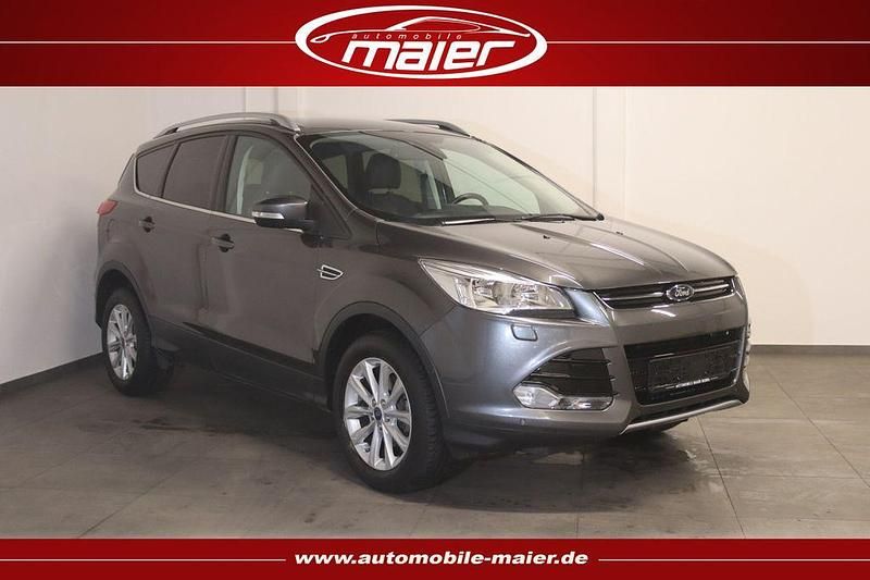 Grau Gebraucht 2015 Ford Kuga Titanium SUV | 9.900 € (Guter Preis) - Bild 1/4