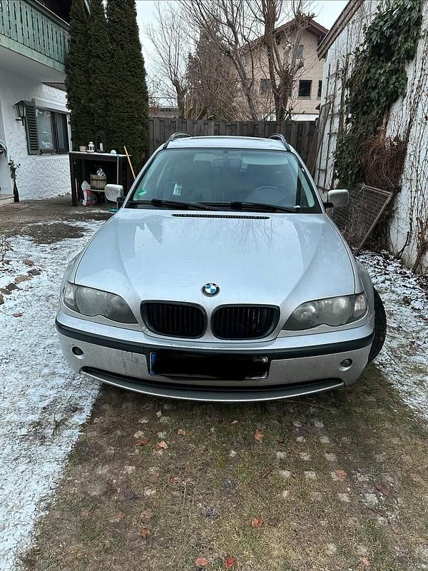 Silber Gebraucht 2005 BMW 320 Kombi | 2.500 € (Superpreis) - Bild 1/4