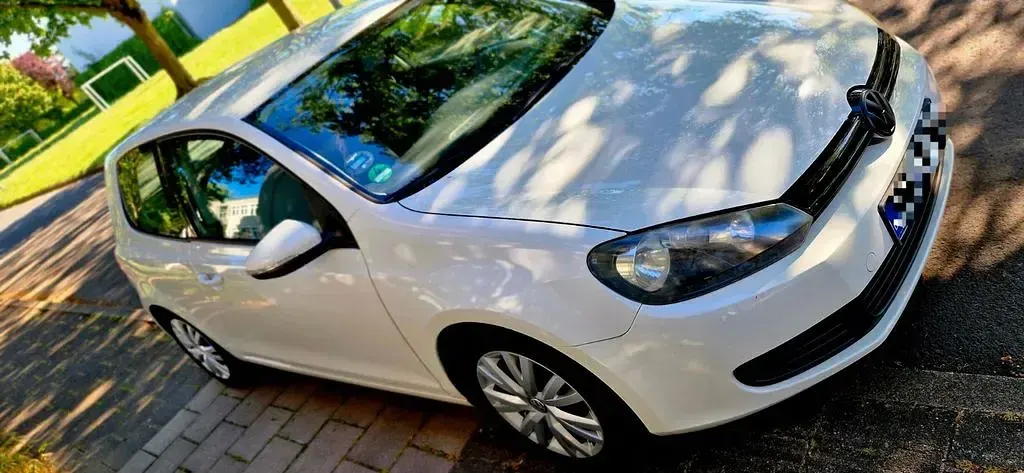Gebraucht VW Golf VI Trendline 80 PS (58 kW) 2009 Weiß Kleinwagen