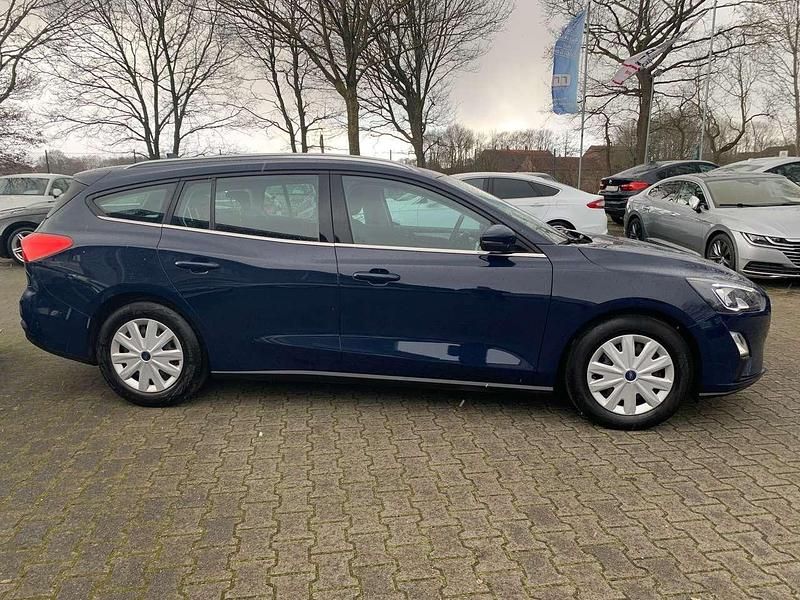 Gebraucht Ford Focus Cool & Connect 120 PS (88 kW) 2020 Blau (blazerblau) Kombi