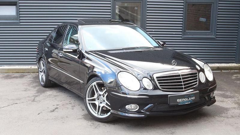 Gebraucht Mercedes E350 AMG 272 PS (200 kW) 2007 Schwarz Limousine