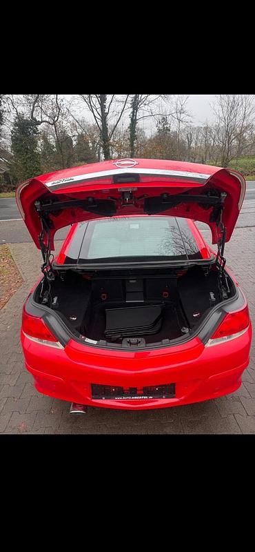 Gebraucht Opel Astra Cabriolet 140 PS (102 kW) 2010 Cabrio