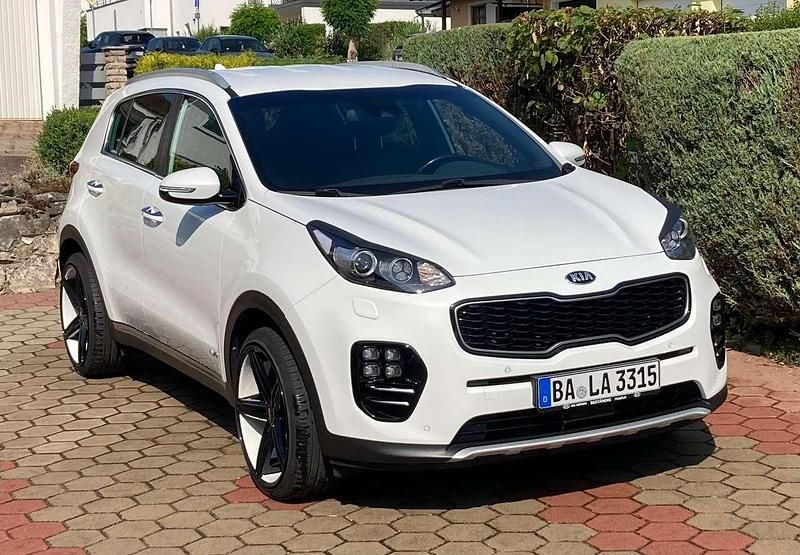Weiß Gebraucht 2016 Kia Sportage GT-Line SUV | 14.900 € (Superpreis) - Bild 1/4