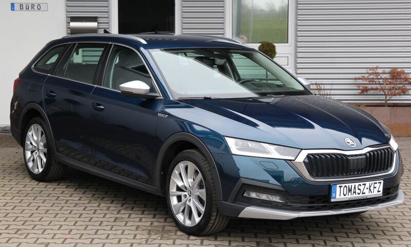 Blau Gebraucht 2021 Skoda Octavia Kombi | 27.950 € (Superpreis) - Bild 1/4