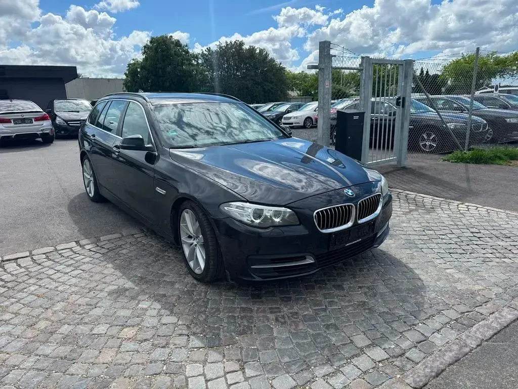 Gebraucht BMW 520 190 PS (139 kW) 2015 Schwarz Kombi