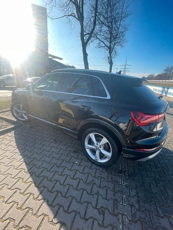 Gebraucht Audi Q3 S-Line 150 PS (110 kW) 2019 Schwarz SUV