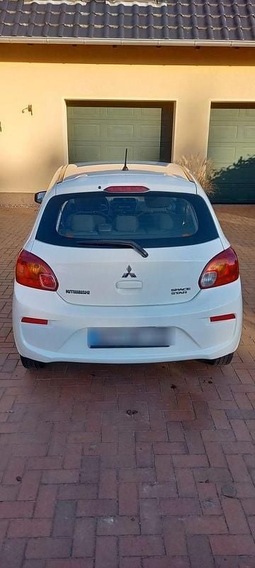 Gebraucht Mitsubishi Space Star Active 71 PS (52 kW) 2019 Weiß Kleinwagen