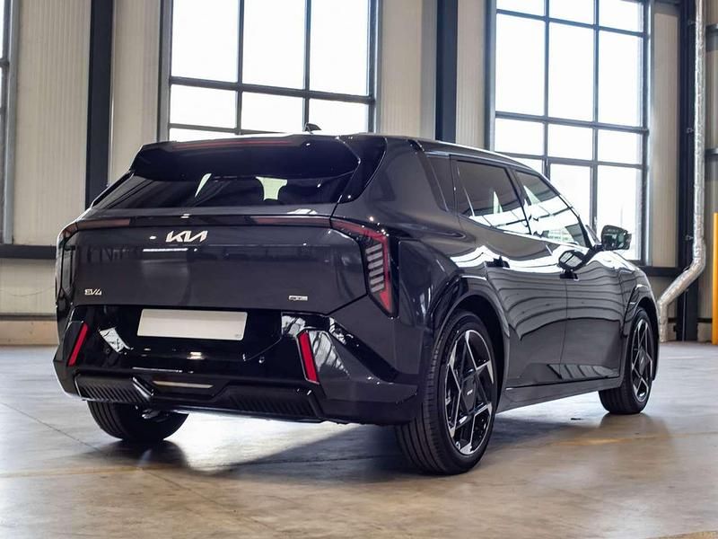 Neu Kia EV4 GT-Line 150 kW (204 PS) 2026 Grau Limousine