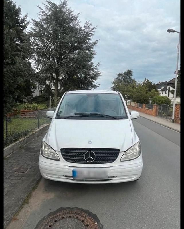 Weiß Gebraucht 2010 Mercedes Vito Van | 2.500 € - Bild 1/4