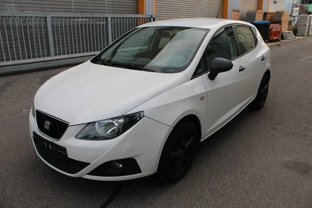 Gebraucht Seat Ibiza Reference 75 PS (55 kW) 2011 Weiß Limousine