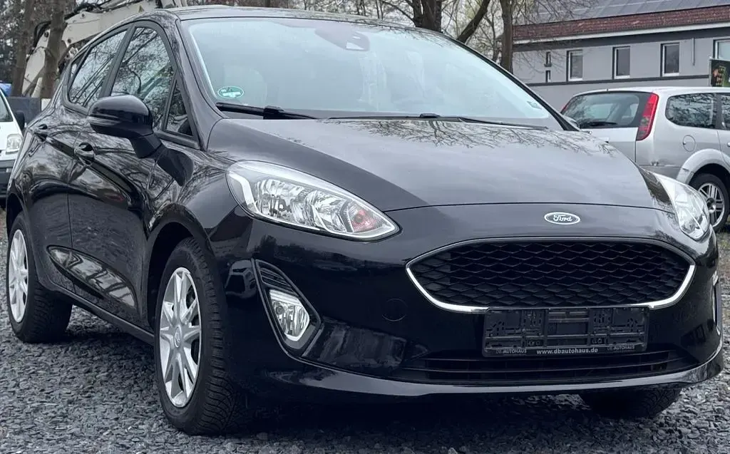 Gebraucht Ford Fiesta Cool & Connect 86 PS (63 kW) 2019 Schwarz Kleinwagen