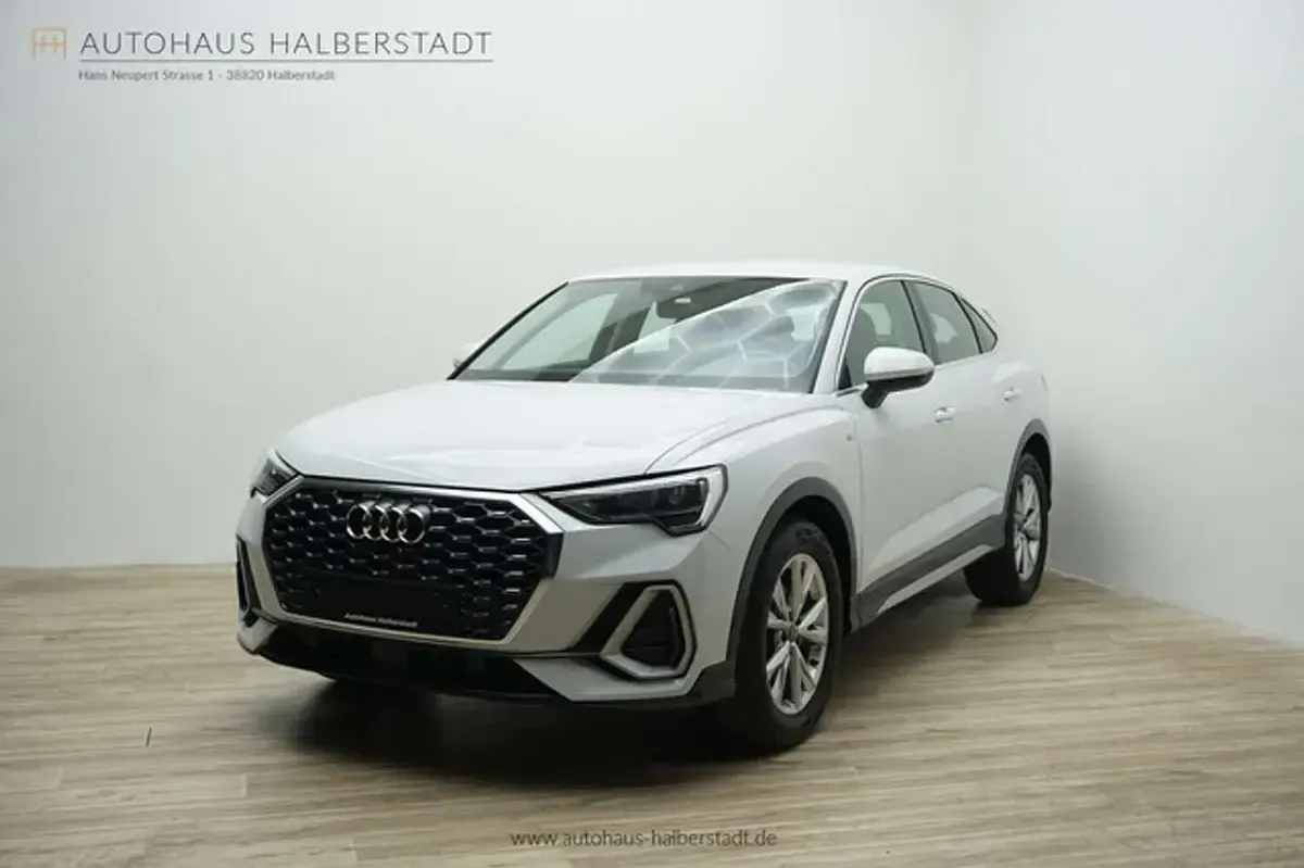 Gebraucht Audi Q3 Sportback S-Line 150 PS (110 kW) 2025 Weiß SUV