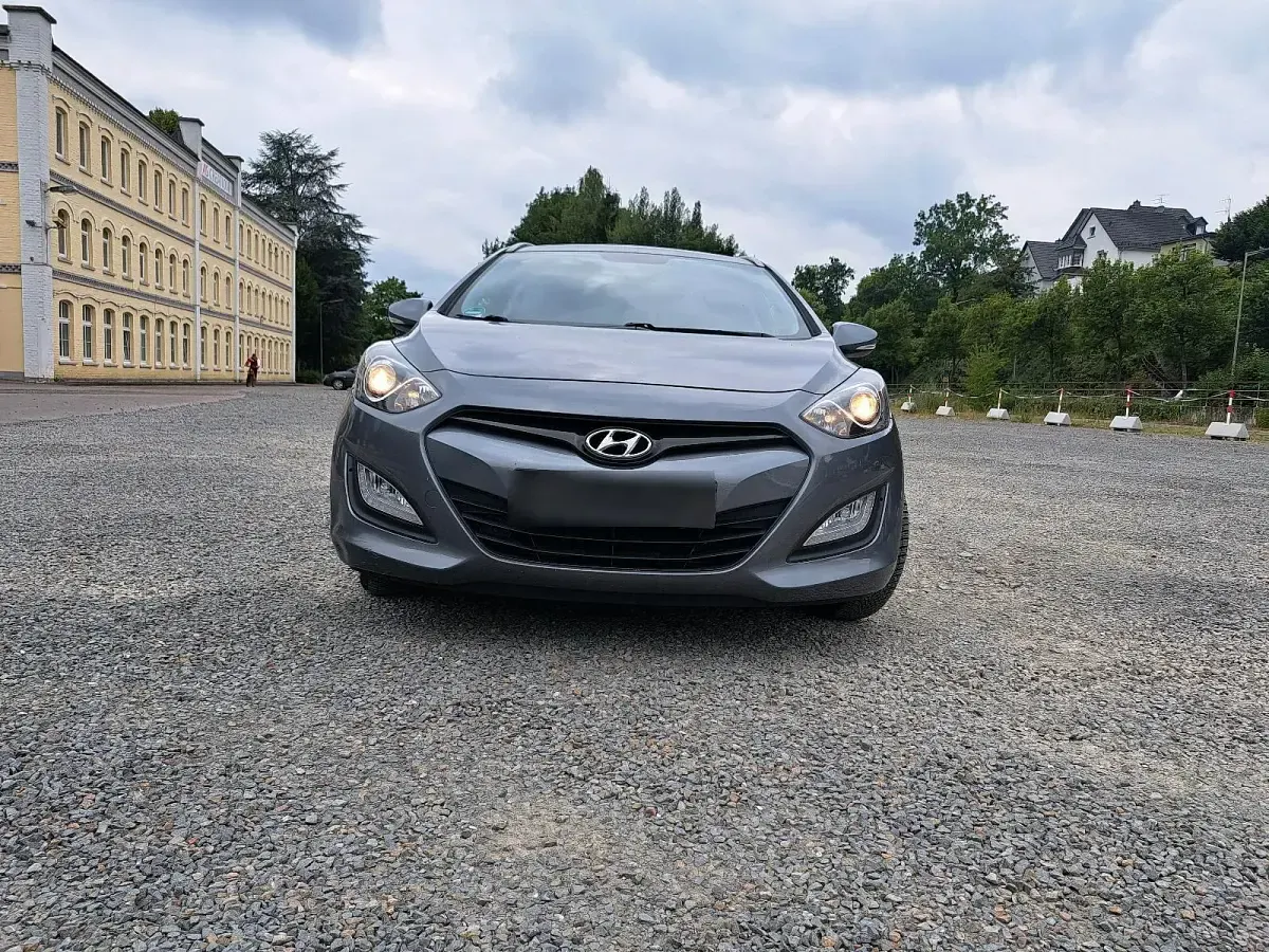 Gebraucht Hyundai i30 100 PS (73 kW) 2014 Kombi