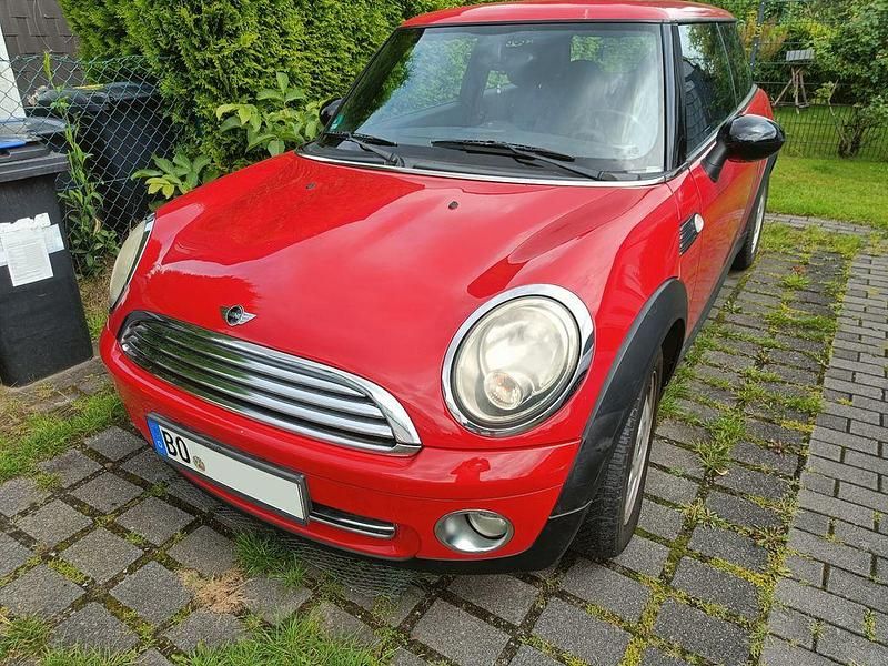 Rot Gebraucht 2007 Mini Cooper Chili Kleinwagen | 3.000 € (Fairer Preis) - Bild 1/4