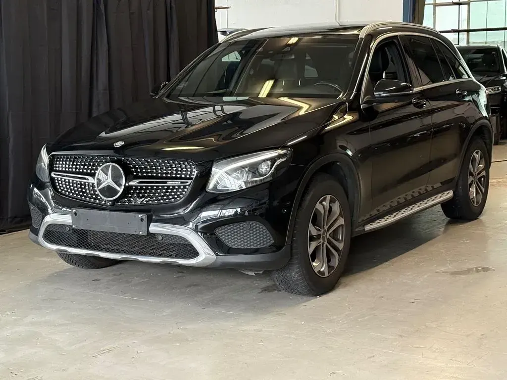 Gebraucht Mercedes GLC250 204 PS (150 kW) 2017 Schwarz SUV