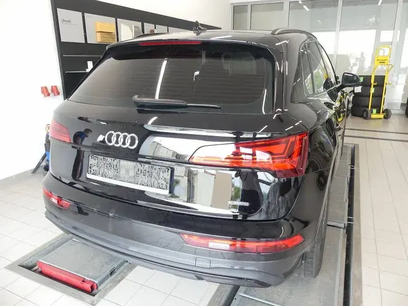 Gebraucht Audi Q5 Advanced 204 PS (150 kW) 2022 Schwarz SUV