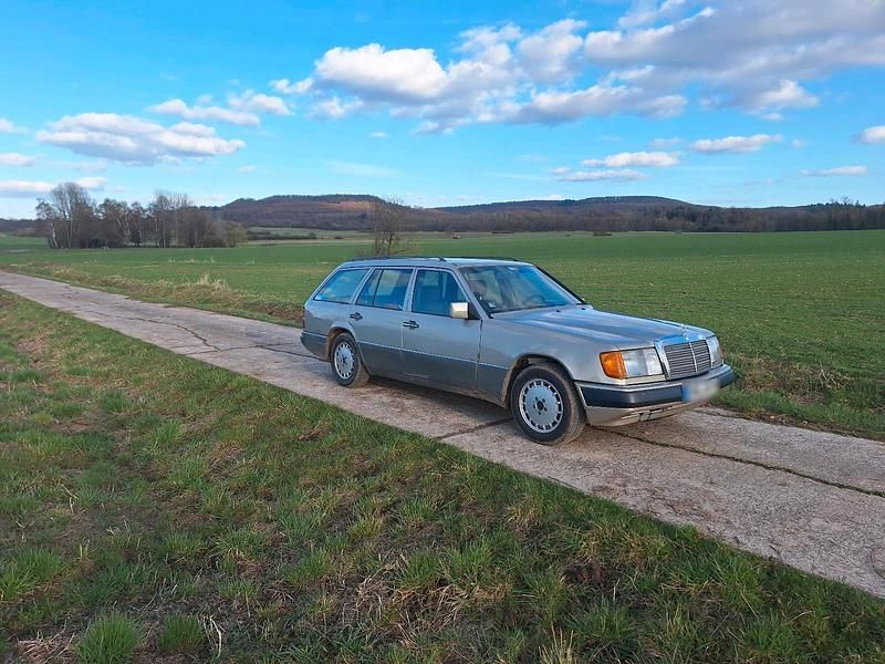 Gebraucht Mercedes E250 90 PS (66 kW) 1990 Kombi