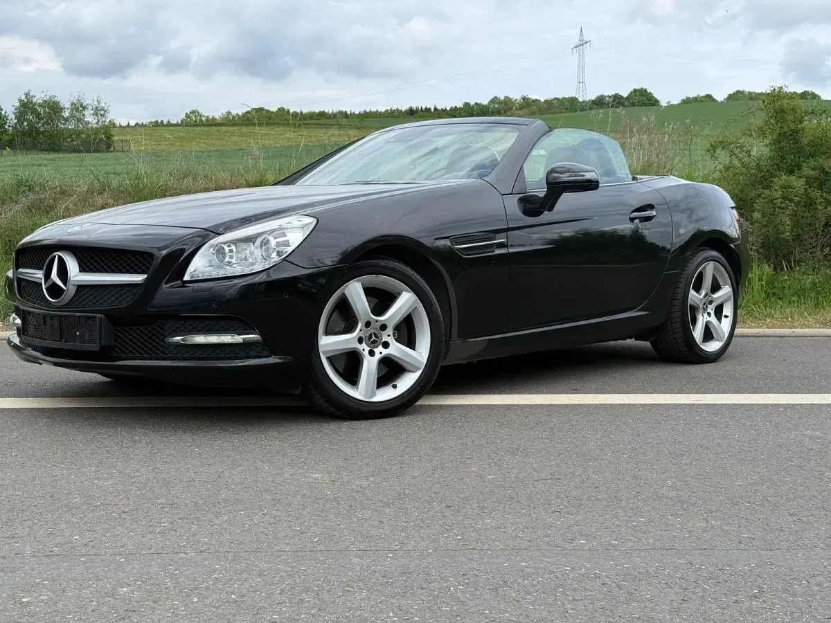 Gebraucht Mercedes SLK250 204 PS (150 kW) 2011 Schwarz Cabrio