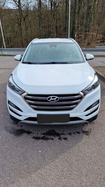 Gebraucht Hyundai Tucson 177 PS (130 kW) 2017 Weiß SUV