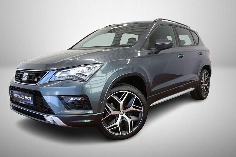 "rodium" grau Gebraucht 2018 Seat Ateca 4Drive SUV | 23.500 € (Fairer Preis) - Bild 1/4