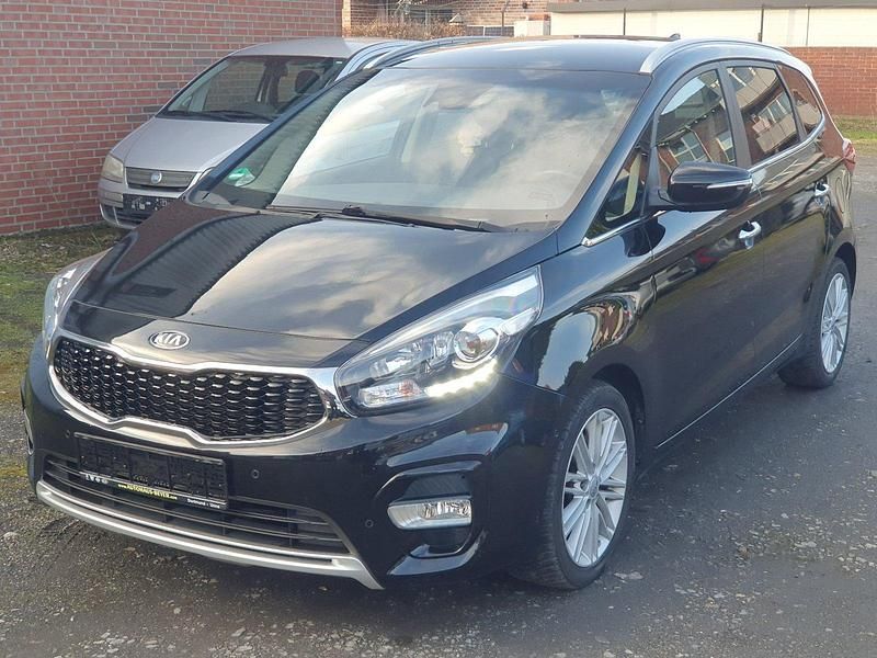 Gebraucht Kia Carens 141 PS (103 kW) 2017 Schwarz Van / Kleinbus