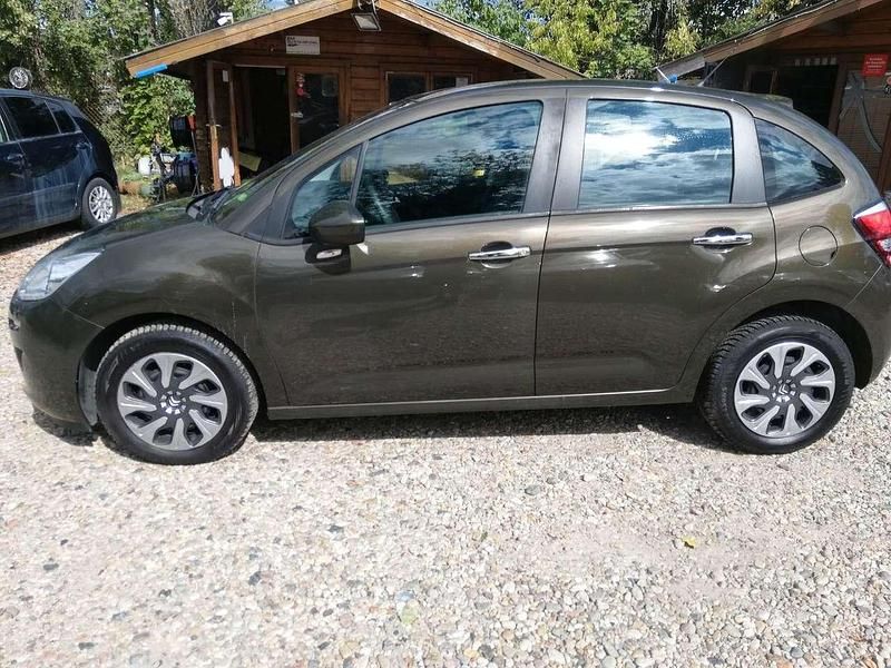 Gebraucht Citroën C3 Tendance 92 PS (67 kW) 2014 Braun Kleinwagen