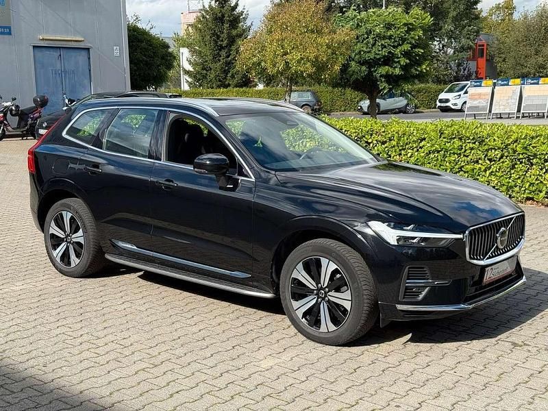 Schwarz Gebraucht 2023 Volvo XC60 Inscription SUV | 33.900 € (Superpreis) - Bild 1/2