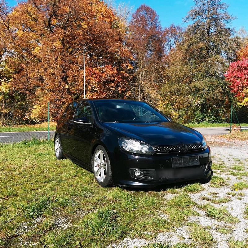 Gebraucht 2025 VW Golf R-line Coupé | 5.600 € - Bild 1/4