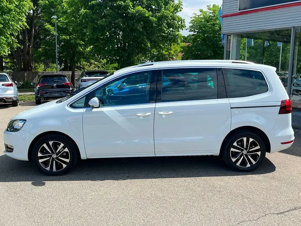 Gebraucht VW Sharan United 150 PS (110 kW) 2021 Weiß Van / Kleinbus