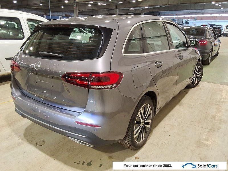 Gebraucht Mercedes B250e 160 PS (117 kW) 2022 Grau Van / Kleinbus