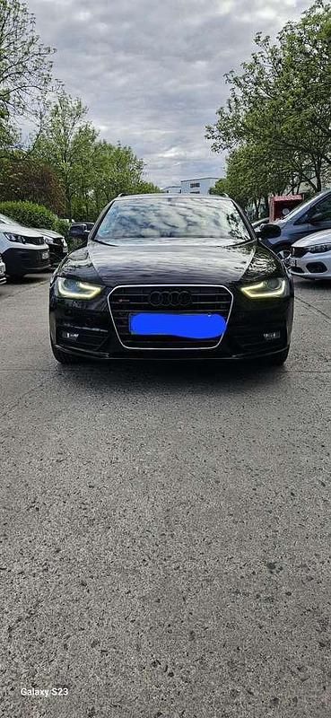 Schwarz Gebraucht 2012 Audi A4 Attraction Kombi | 7.500 € (Fairer Preis) - Bild 1/4